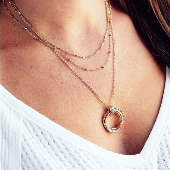 NWT Capwell + Co Gold Circle Layered Necklace - Picture 2 of 8